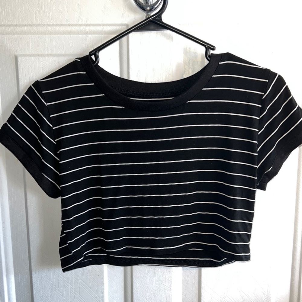 Black and white striped Crop Top